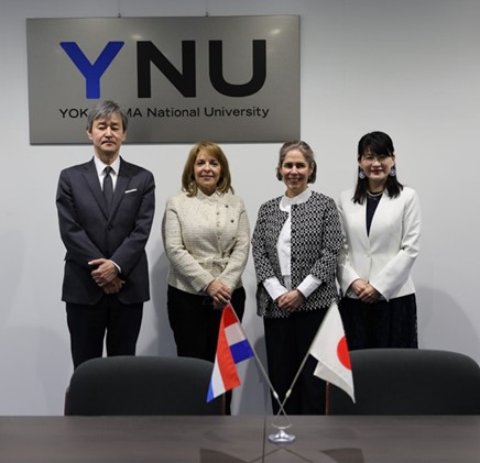 パラグアイ共和国外務大臣夫人他が横浜国立大学を表敬訪問されました。